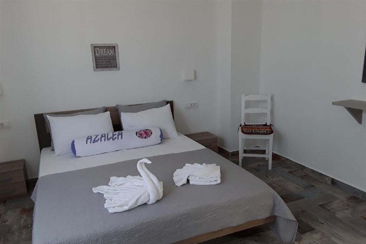 Azalea Hotel Kamári Zewnętrze zdjęcie